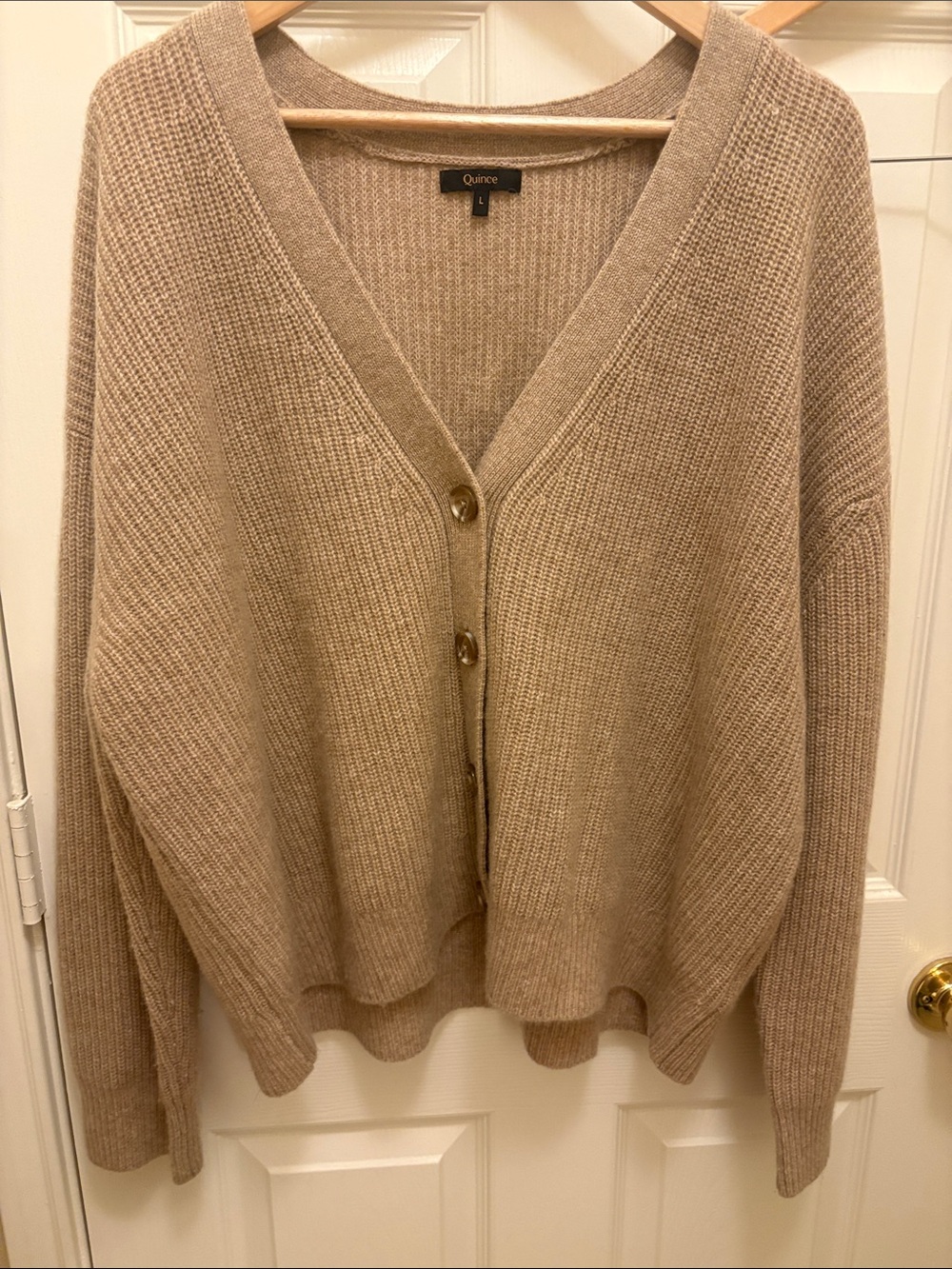 Quince 100 % Cashmere Neutral Beige V-Neck Button Cardigan